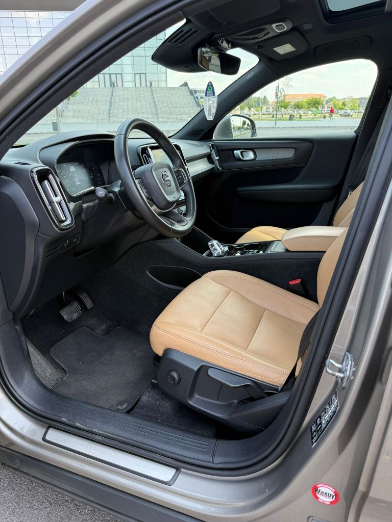 Volvo xc40  an 2020 full
