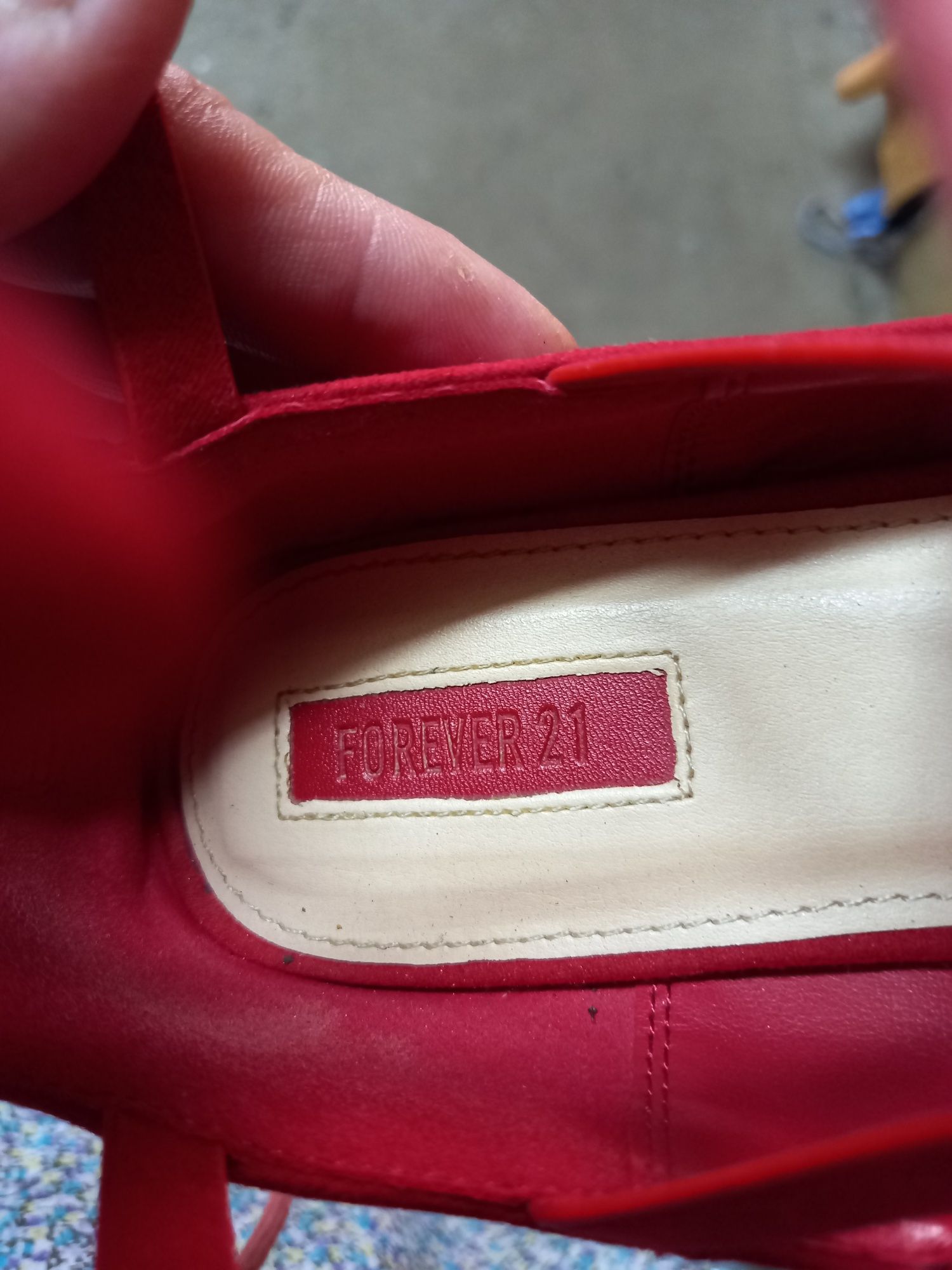 Червени Обувки пантофки с връзки ,35 номер FOREVAR 21