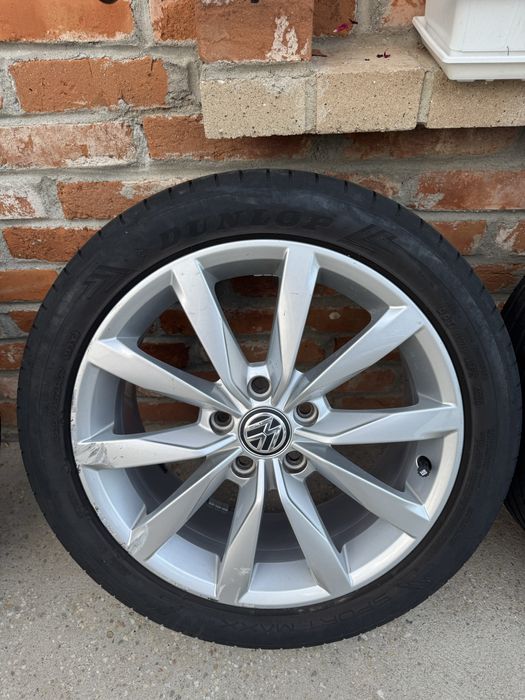 Jante aliaj Dijon VW Audi Skoda 225/45/R17 Dunlop