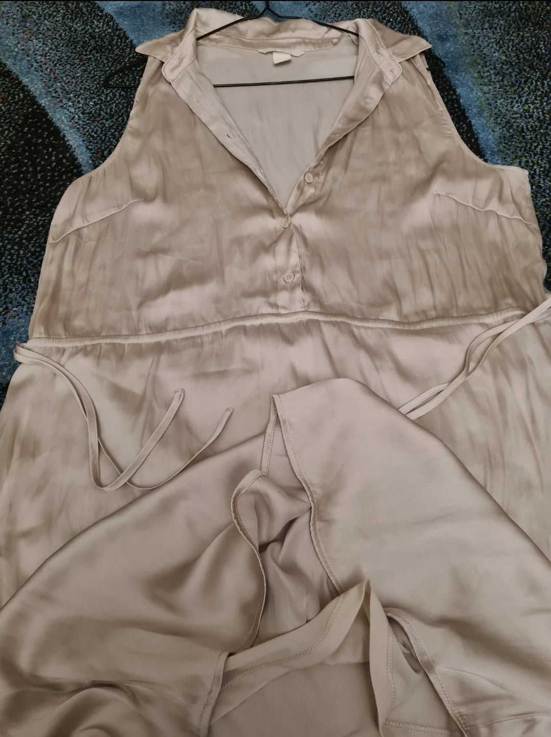 Rochie office /elegantă /de ocazie mărimea M/L nude H&M