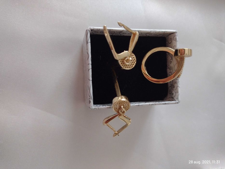 Inel cercei Cartier aur