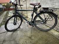 Bicicleta Fahrrad Manufactur pe 28