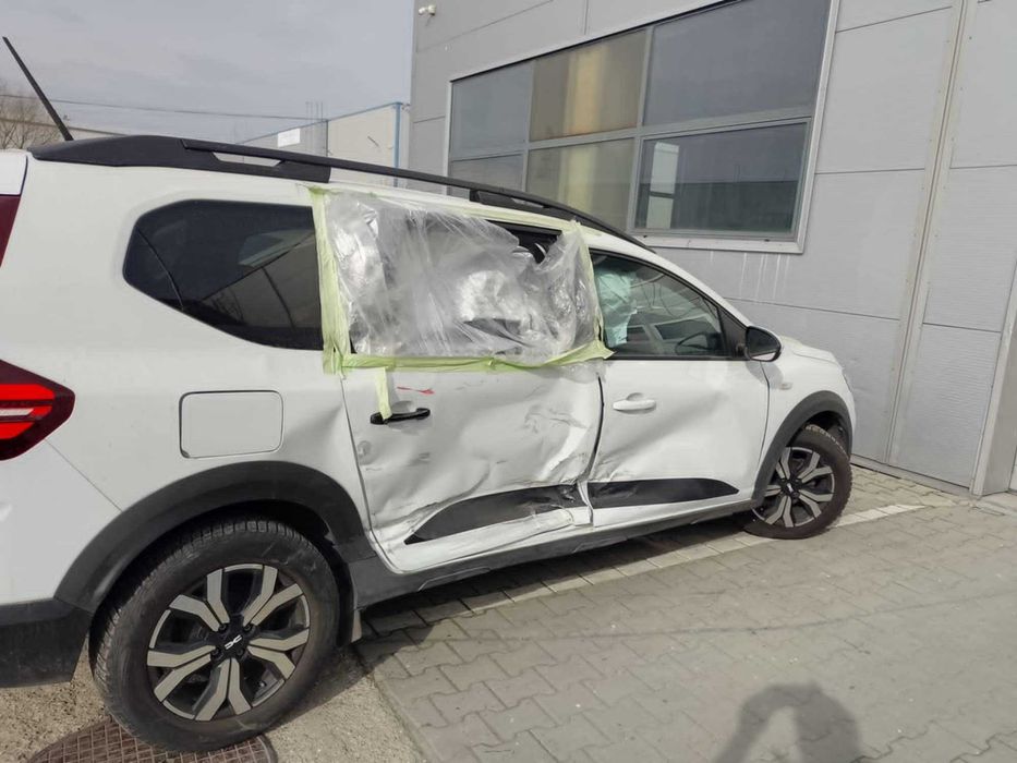 Dacia Jogger 5 locuri Avariat