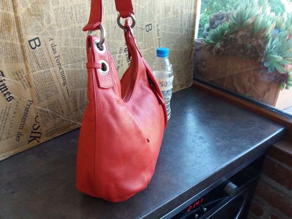 дамска чанта червена чанта с една дръжка- естествена кожа