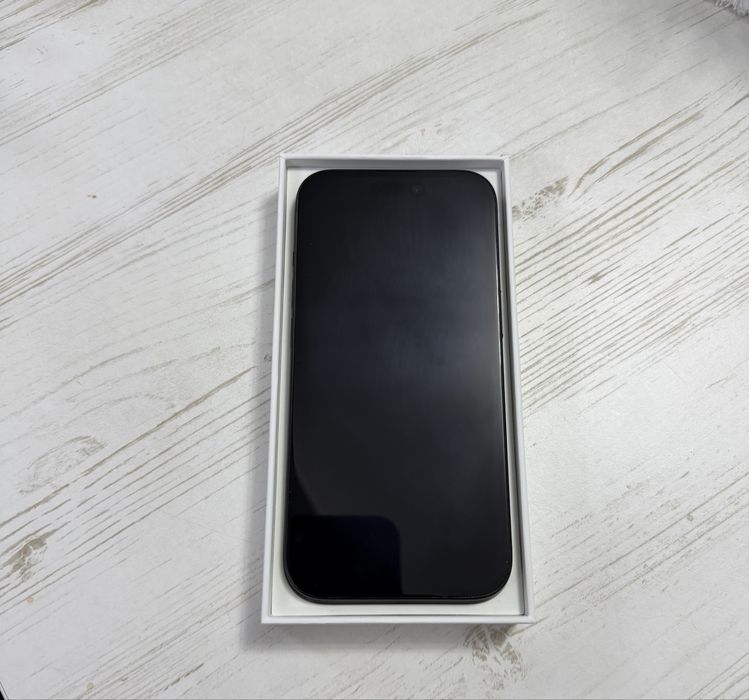 Vand Iphone 15 , 128 GB , negru