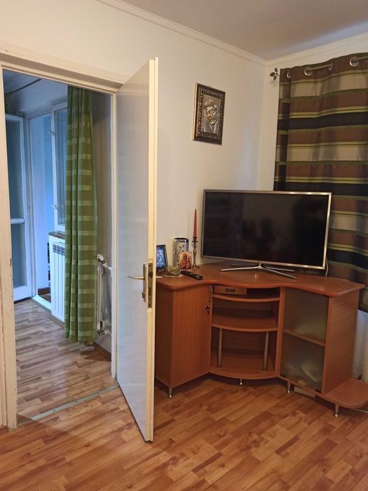 Apartament cu doua camere in zona linistita Rm Valcea Nord