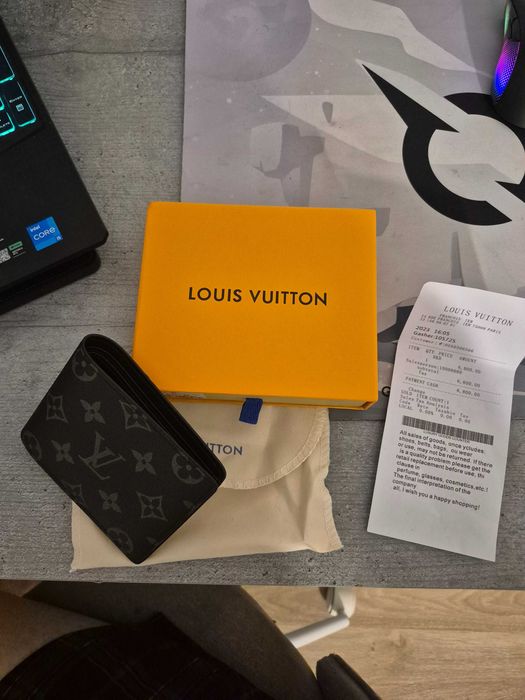 Portofel Louis Vuitton Monogram Eclipse –autentic, în stare impecabilă