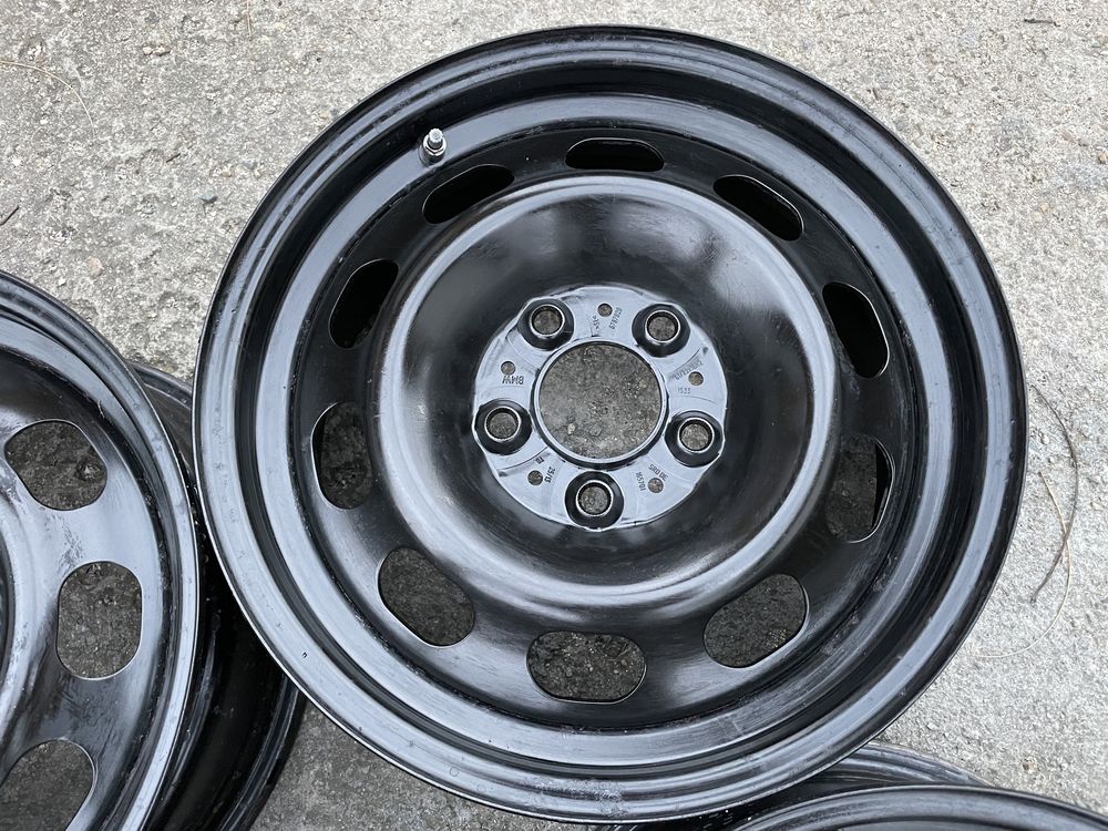 4бр. 16” Оригинални Железни Джанти 5х120 за -BMW- 6,5Jx16H2, ET33