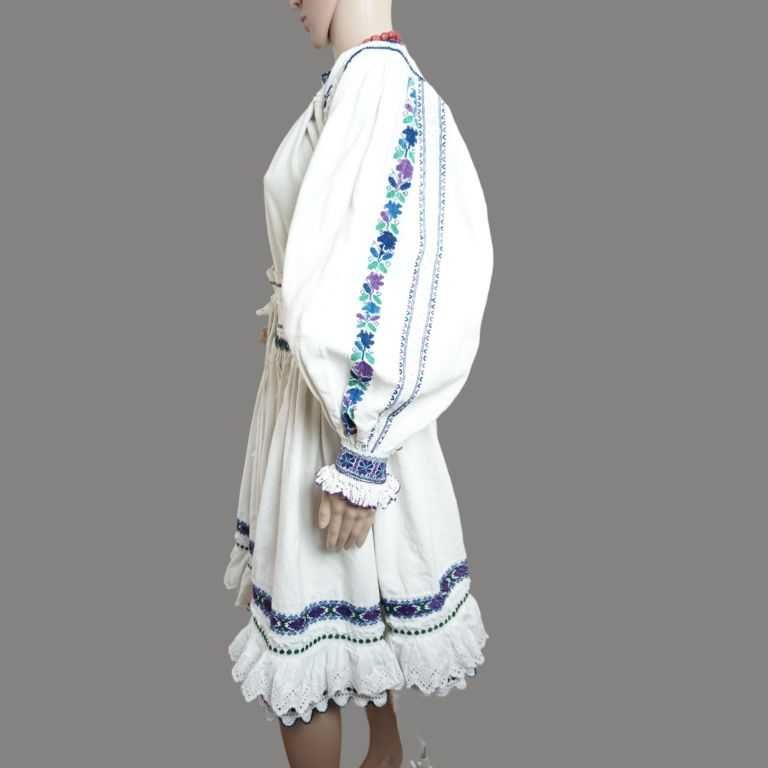 Costum popular vechi , spacel si poale din Arad , Sicula S-M