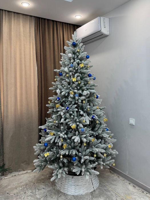 Елка новогодный