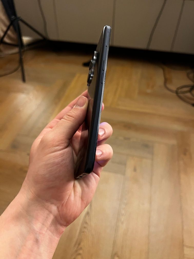 Смартфон Realme 9
