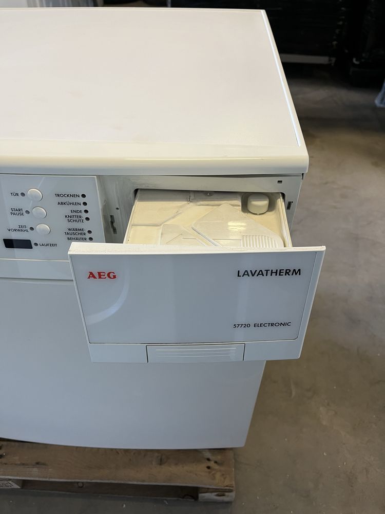 Кондензационна сушилня AEG Lavaterm 57720
