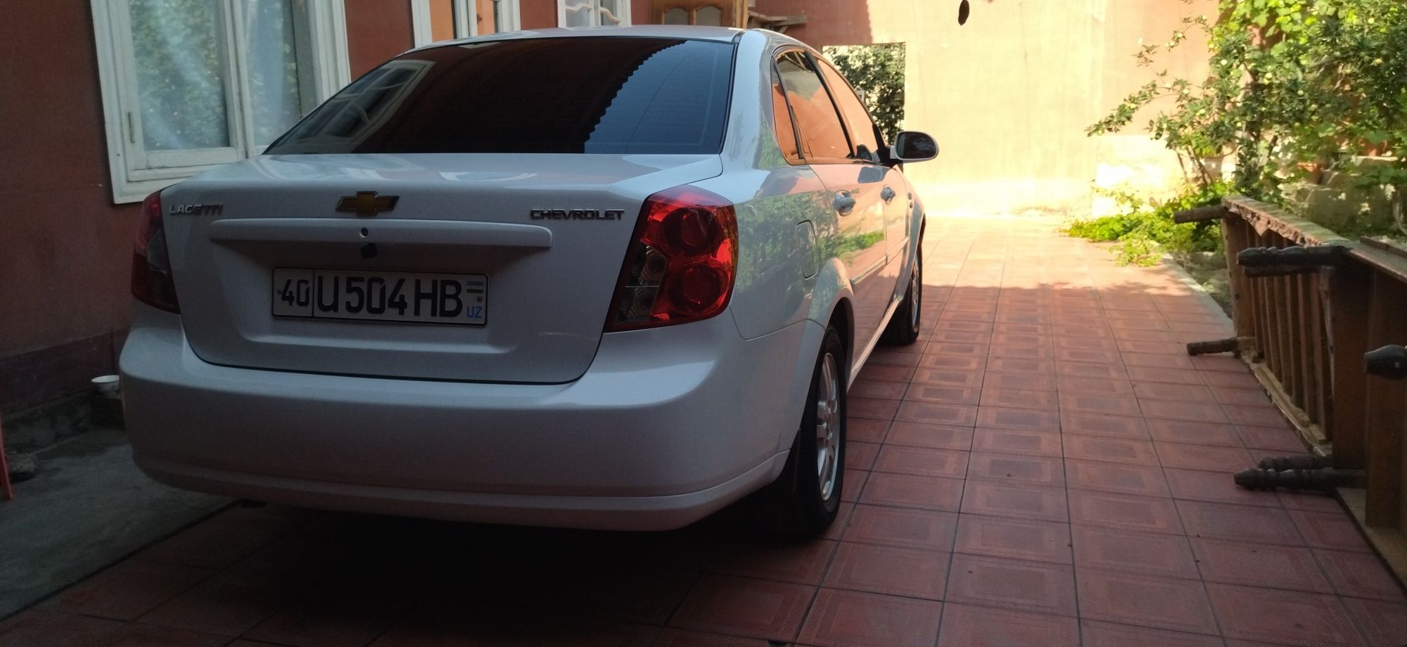 Lacetti 1.8 petno bor