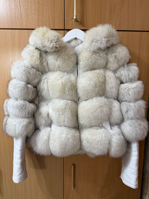 Стилно зимно яке с естествен косъм от лисица