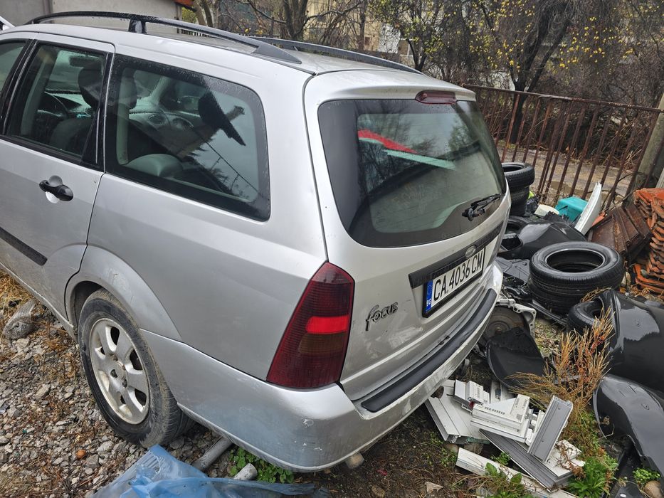 Форд фокус 1.8 90кс на части