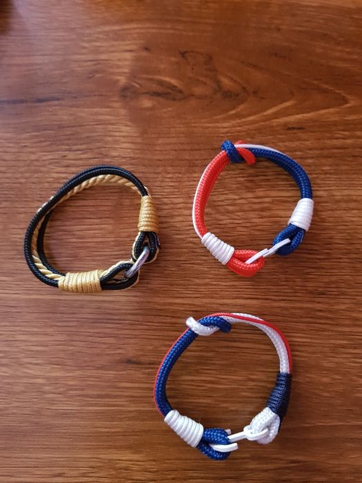 Vand diferite modele de Bratari Barbatesti foarte frumoase