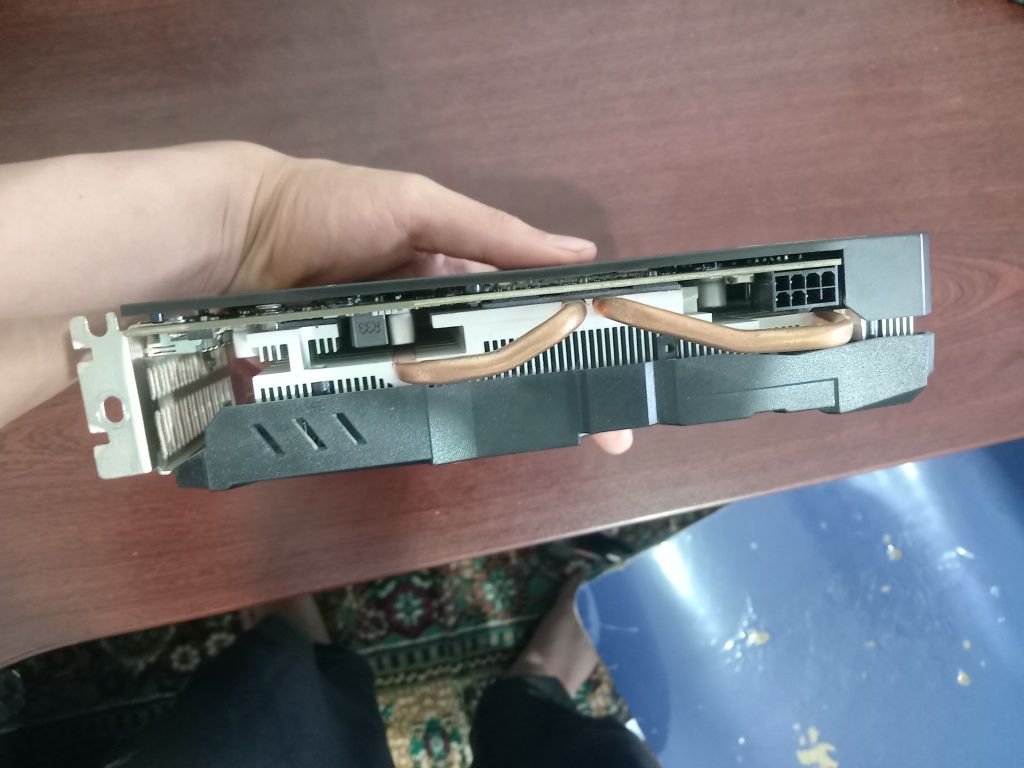 Rx 580 8gb Axle karobkasi bor