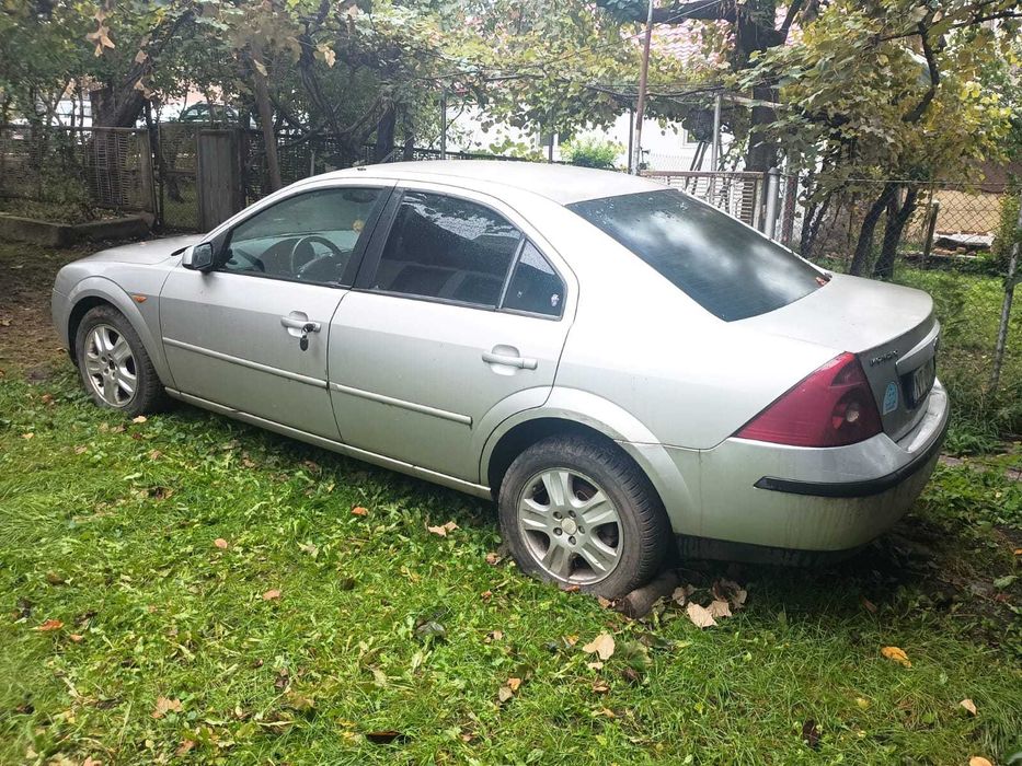 Ford Mondeo ghia 2001