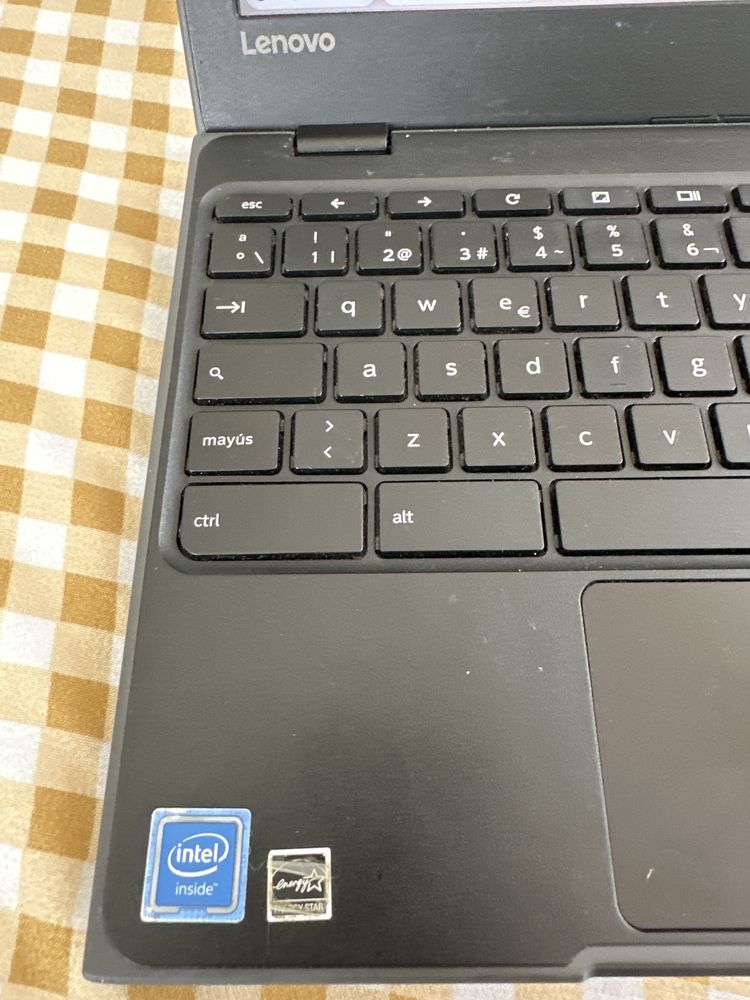 Laptop Chromebook Lenovo 2018 usb tip C