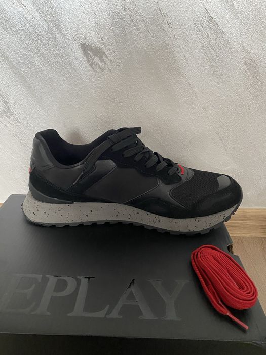 Сникърси REPLAY.