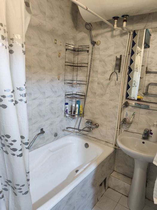 Продается 5ком квартира в центре