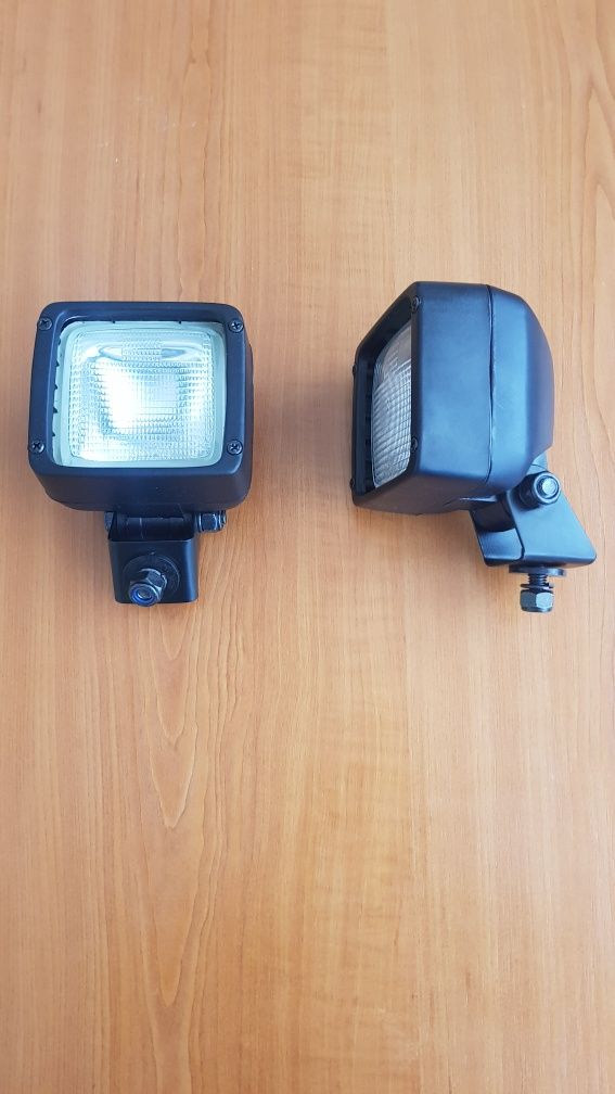 Proiector / lampa de lucru cu bec H3 tractoare si alte utilaje