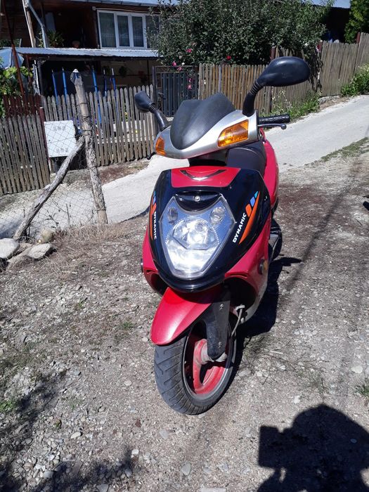 Vând scuter Dinamic 50 cc