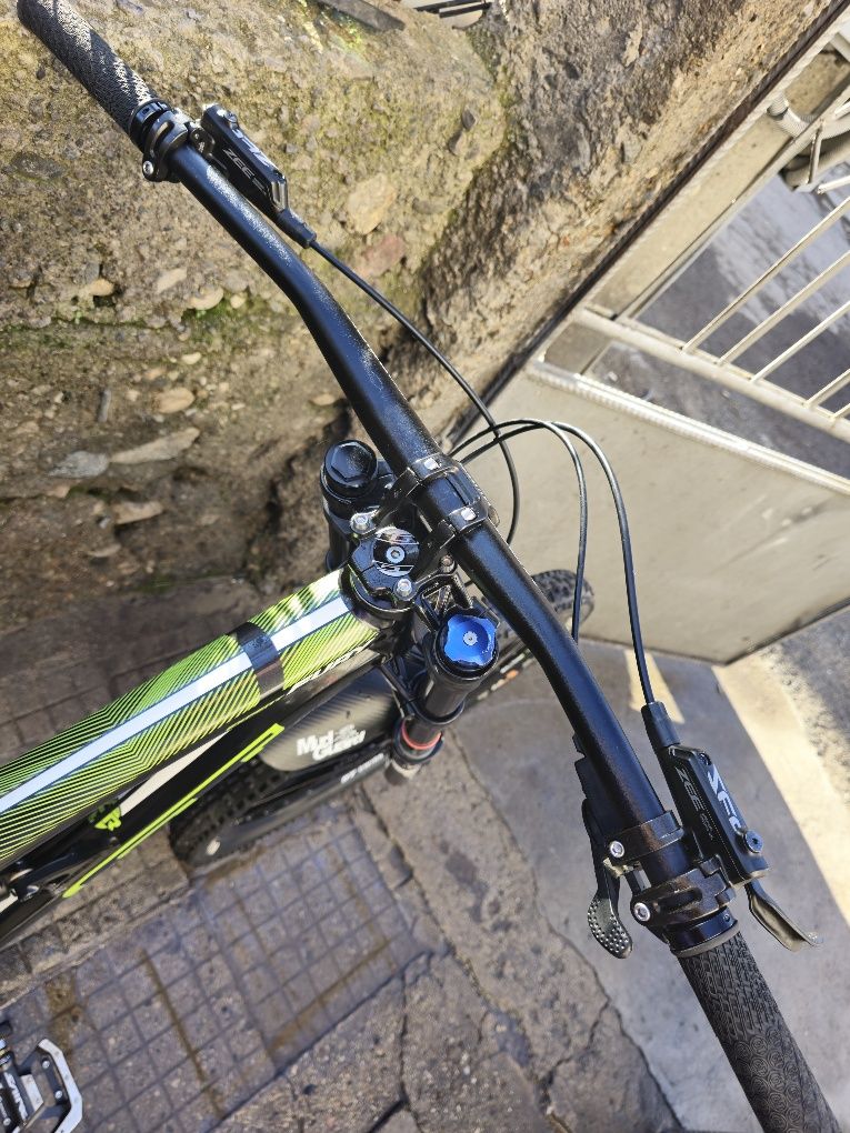 GT Fury Expert 27.5 M размер DH bike 1x10 Zee Shimano Перфектен