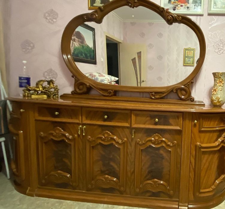 Горка тумба зеркало