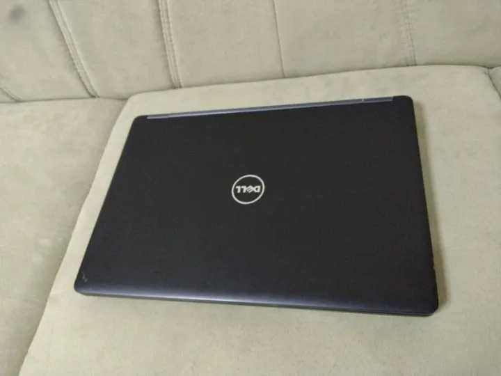 Мощен и Бърз 14" Лаптоп DELL с Intel Core i7-7820HQ / 16Gb RAM / SSD