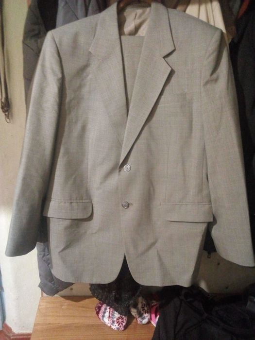 Продам мужской костюм в отличном состоянии недорого