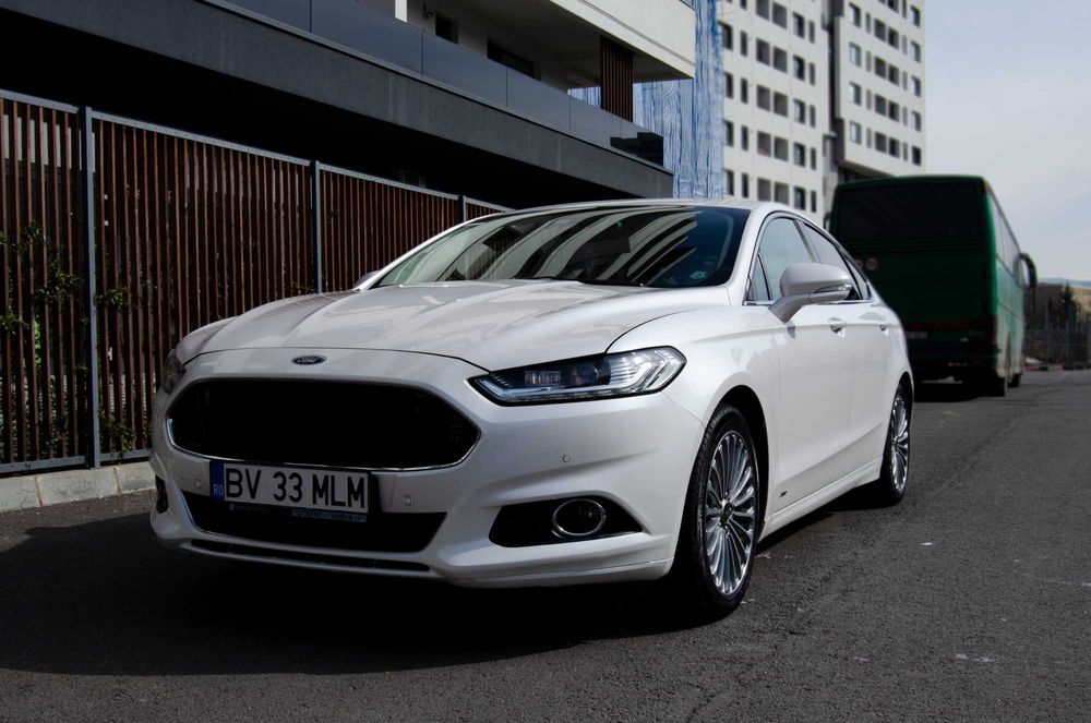 Vand Ford Mondeo AWD 2017 alb perlat