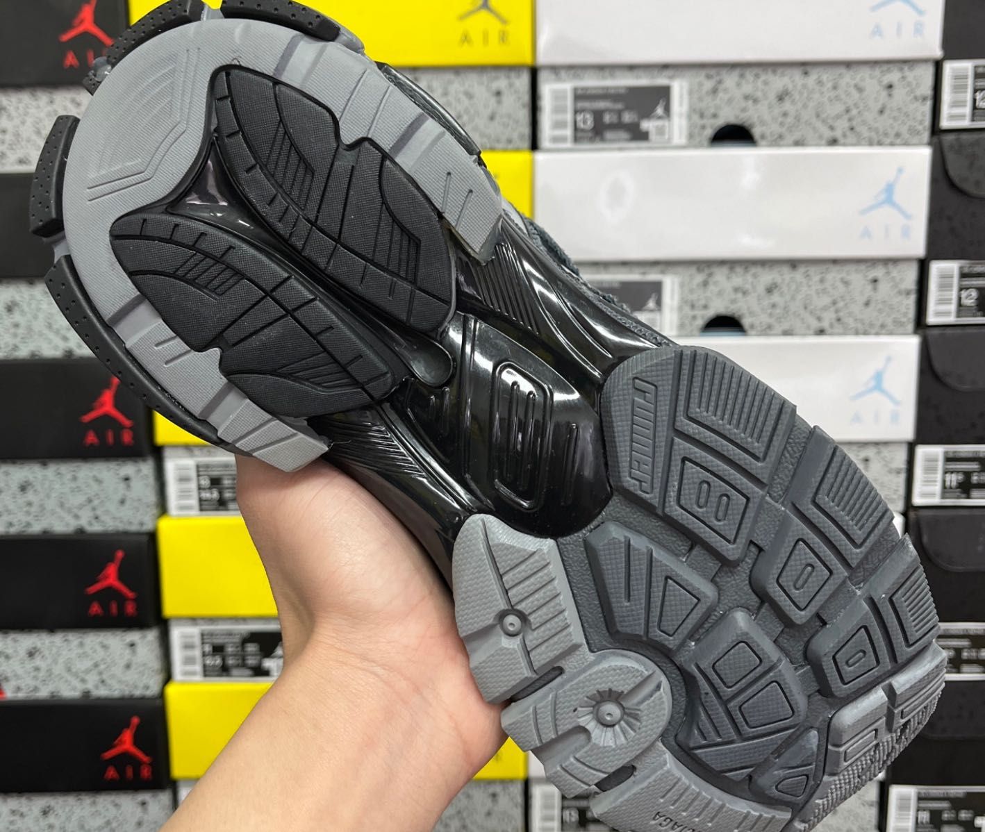 Balenciaga Runner 43 номер в сиво