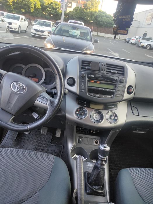 Vânzare Toyota RAV4