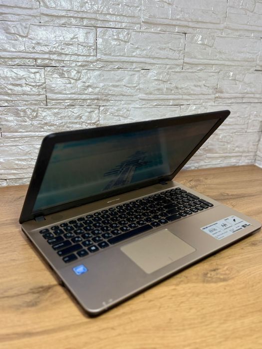 Ноутбук Asus X541s