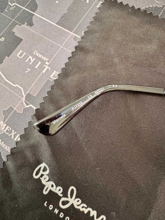 Ochelari de soare Pepe Jeans originali – unisex, noi, cu etui