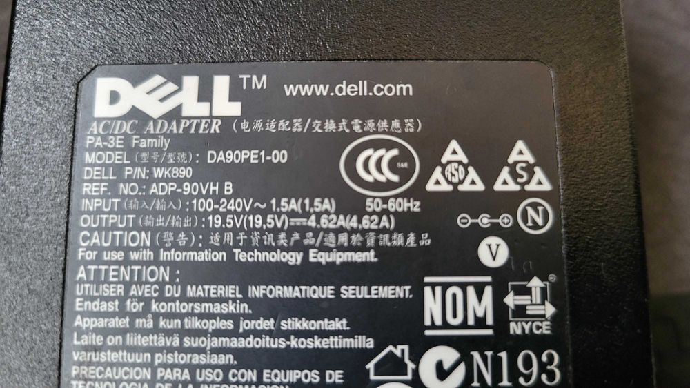 DELL Incarcator Adaptor 19,5V-4.62A fuctional 90W
