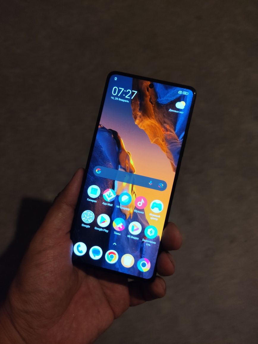 Продам новый смартфон Poco F5 8/256 Gb