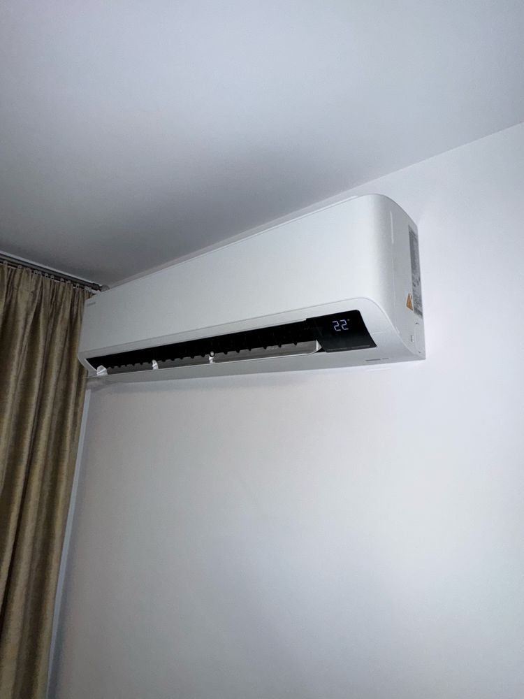 Aparate de aer conditionat cu montaj  Reparatii Aer Incarcare cu Freon