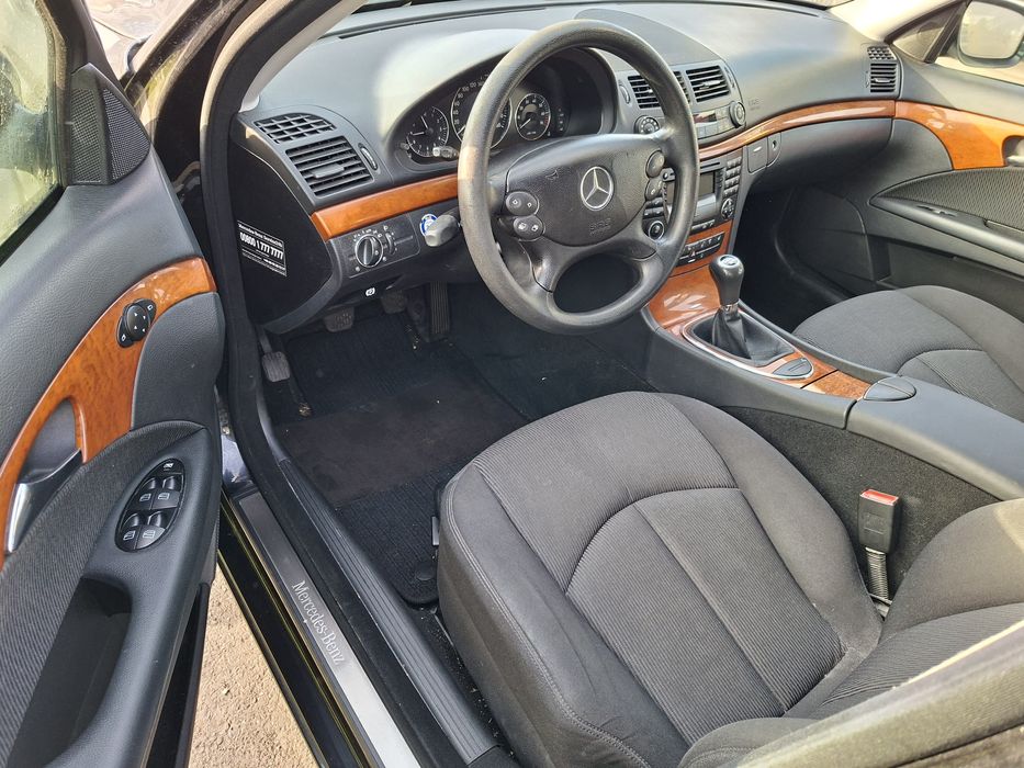 Mercedes benz e200 *w211 facelift * Germania.

E200 kompressor .model