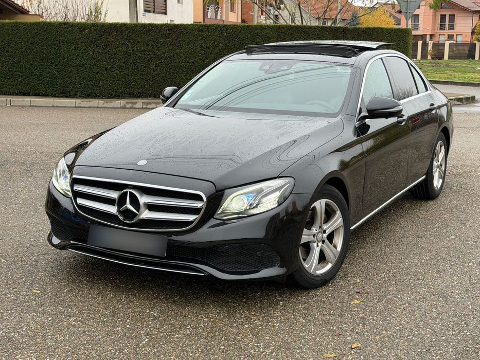 Mercedes-Benz E 220d/ 9G-Tronic/ Panorama/ 194 CP/ Faruri Multibeam/ Head-up display
