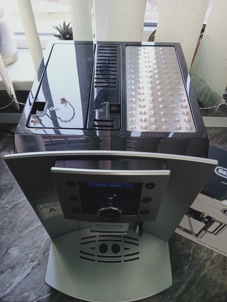 Espressor: Delonghi Perfecta Cappuccino