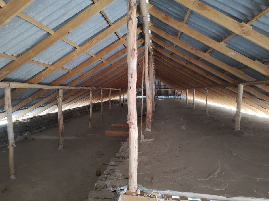 Loish parkni yonida xovli sotiladi Oqdaryo tumani