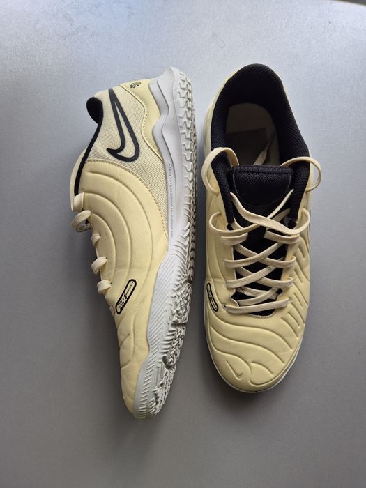 Vand Pantofi Nike Sport Tiempo Legend 10 Academy, mărimea 41.