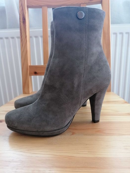 Botine noi piele 35