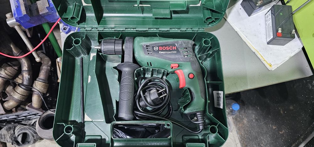 На 1 ползване - Ударна бормашина Bosch