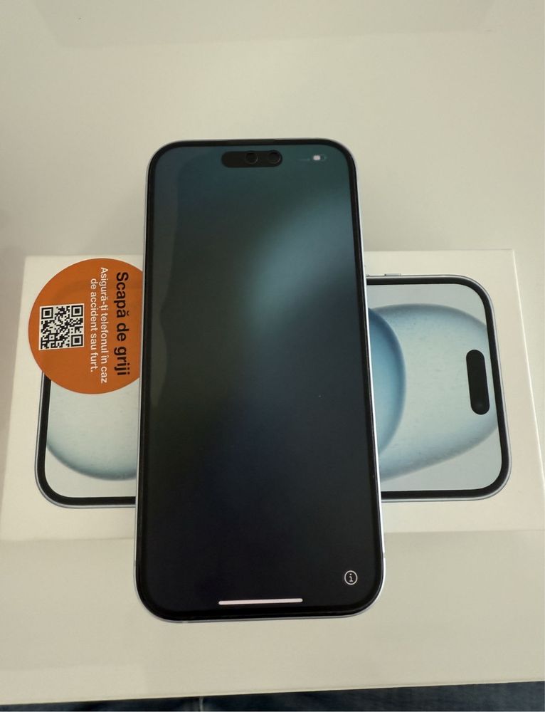 Iphone 15 blue 256gb inca in garantie vand urgent !!!