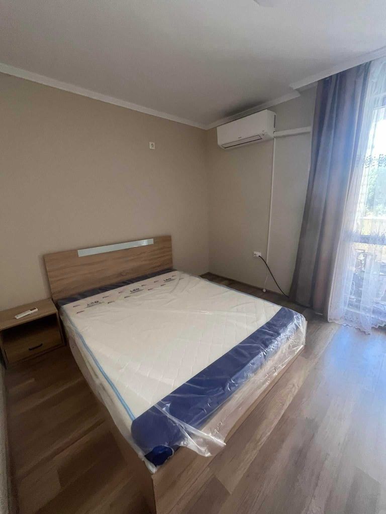 Дава се под наем Двустаен апартамент в Бургас, Изгрев - 67 кв.м за 400 € - Снимка #4