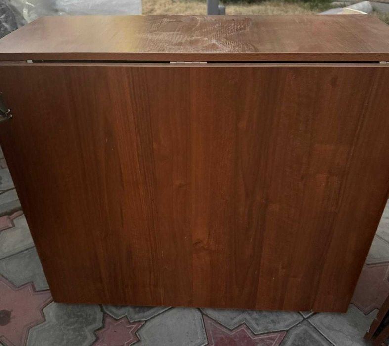 Продается раскладной стол