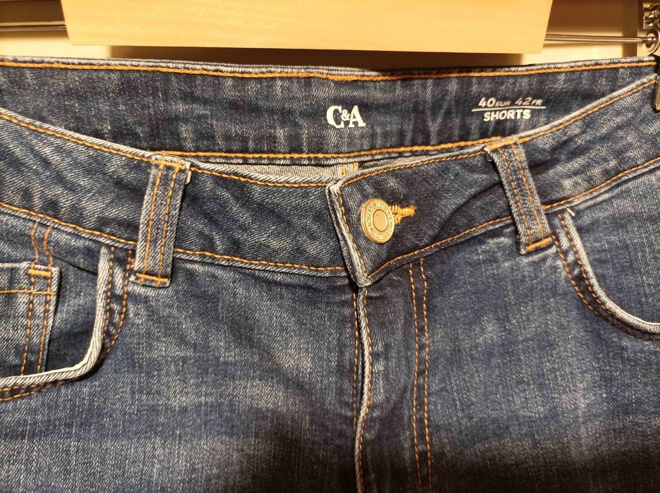 Pantaloni scurti jeans C&A albastru, mar 42 (EUR) / L